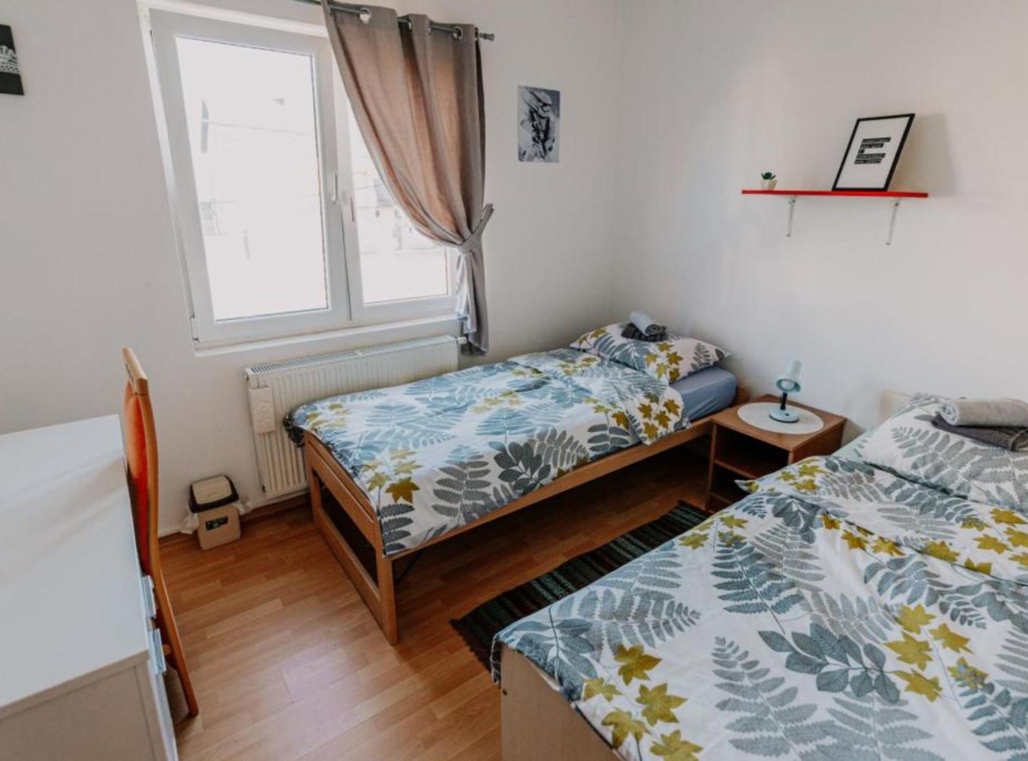 Apartmani Tea I Toni Gradiste Exterior foto